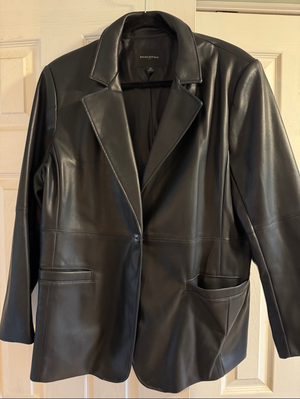 Banana Republic Black Faux Leather Blazer 18
